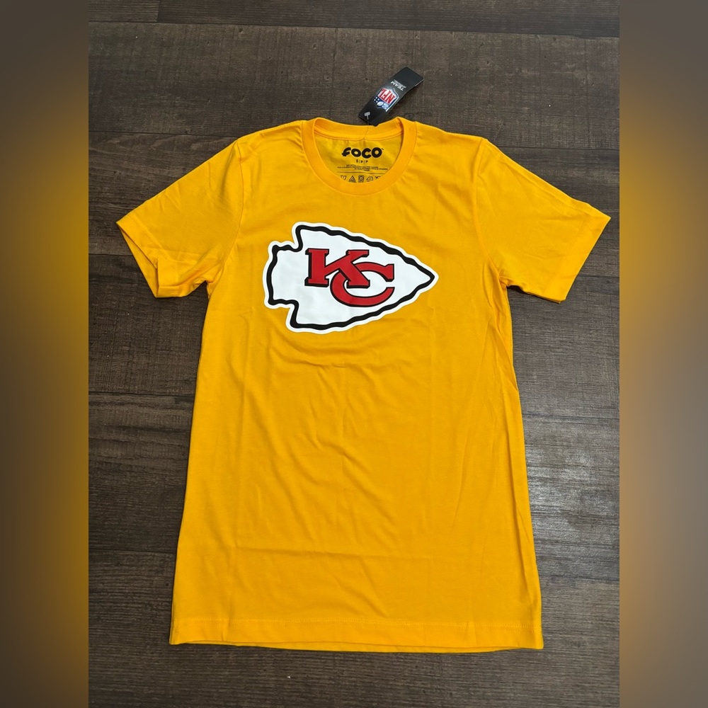 Kansas City Chiefs NFL Team Apparel Primary Logo Unisex T-shirt Size S NWT